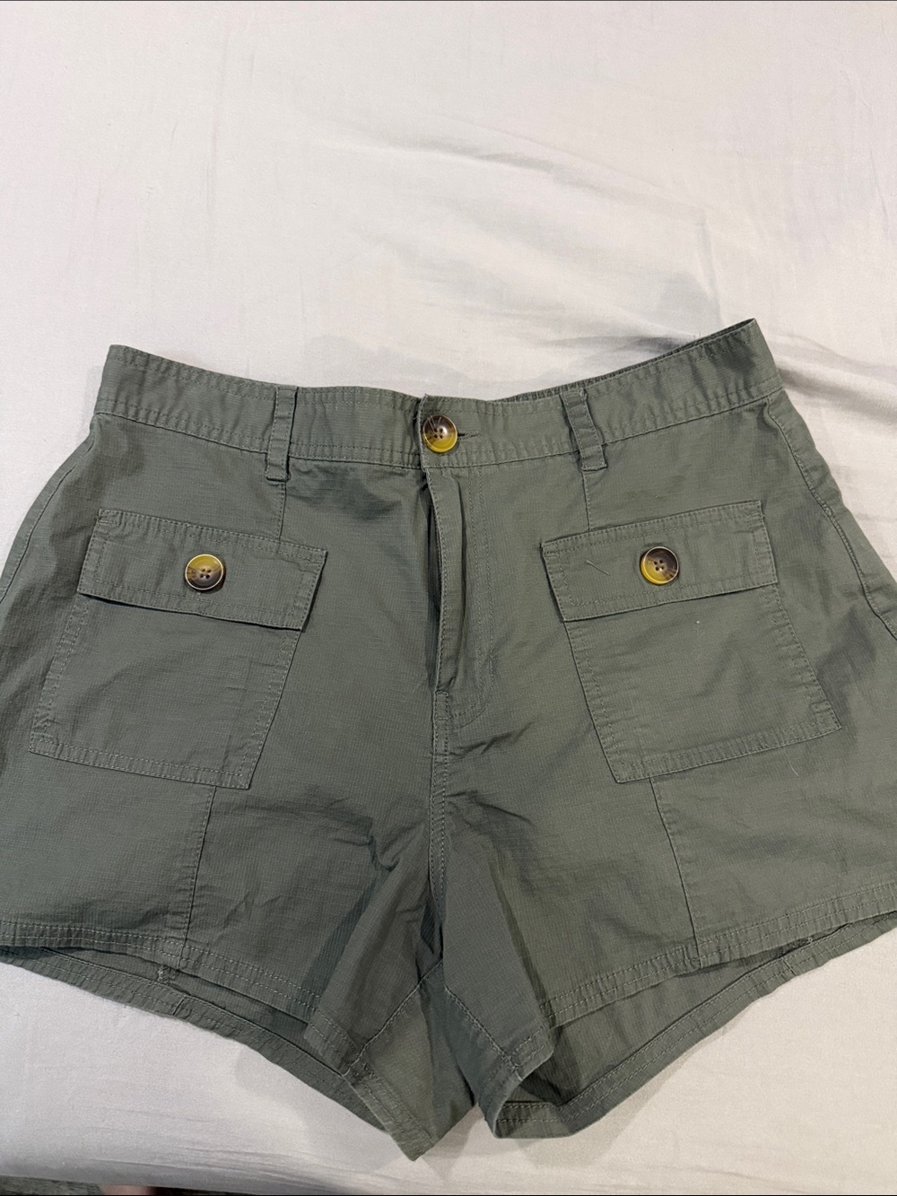 Vuori Olive Utility Cargo Shorts